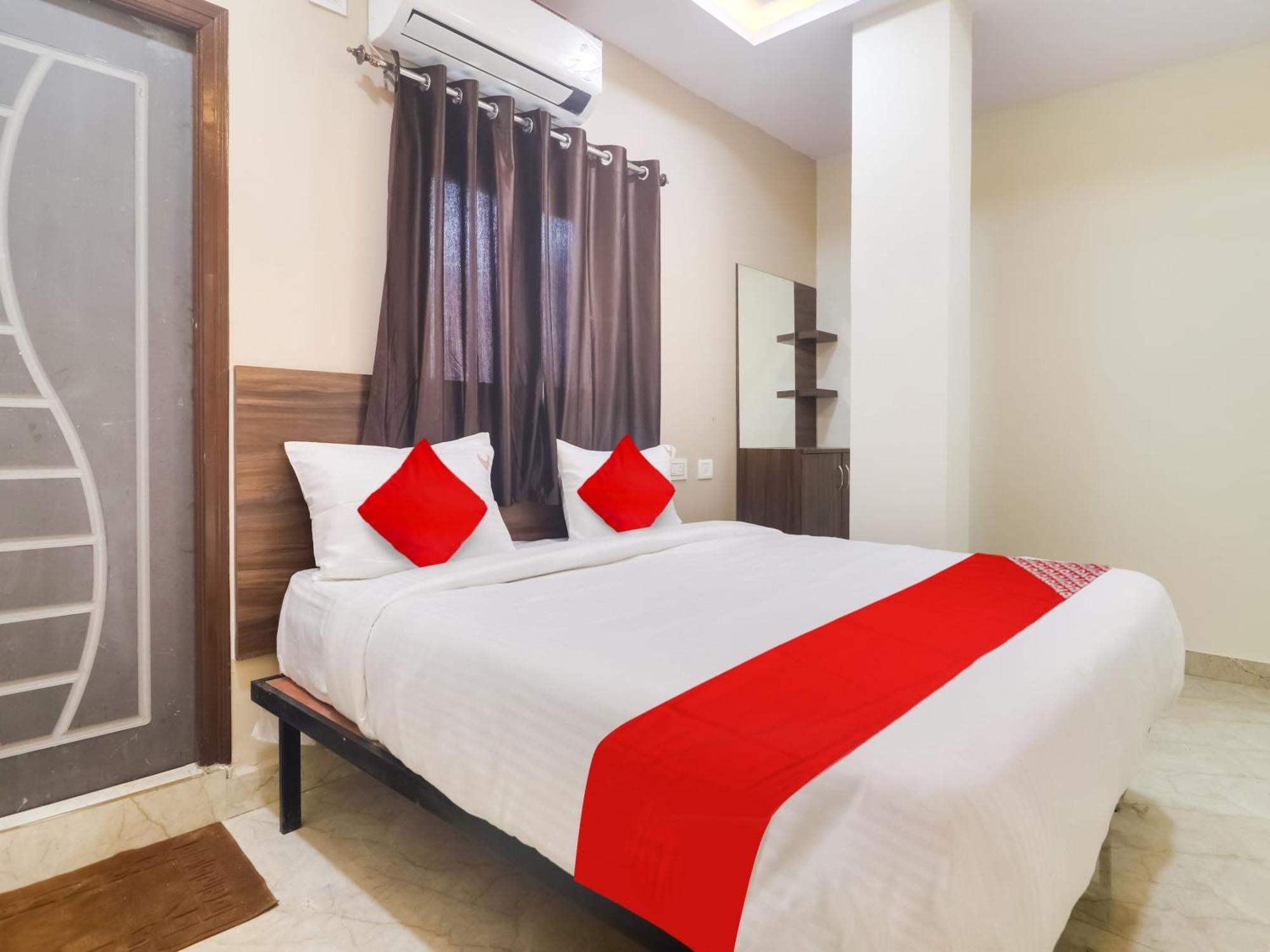Hotel O Red Stone Hotels Хидерабад Екстериор снимка