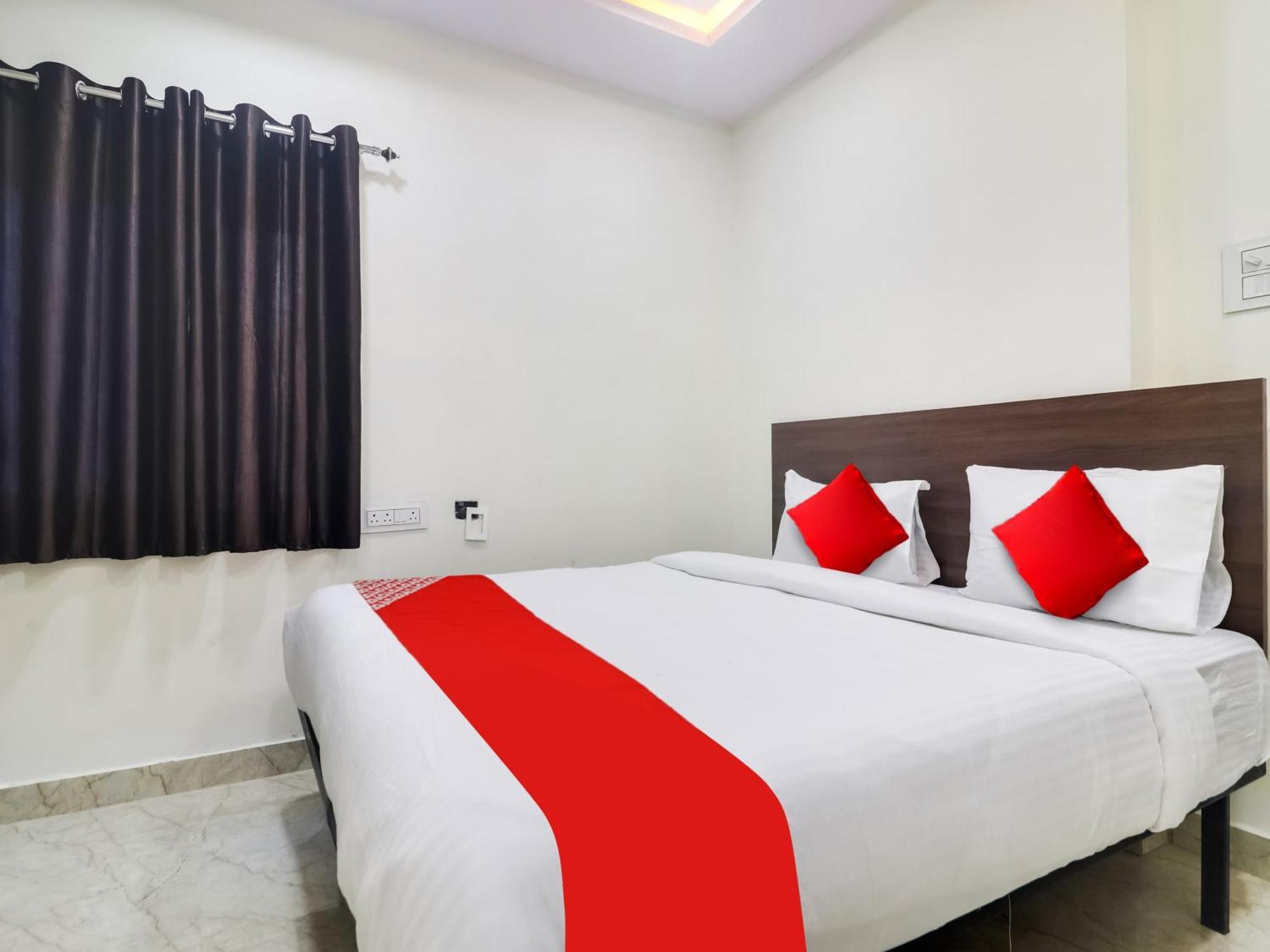 Hotel O Red Stone Hotels Хидерабад Екстериор снимка