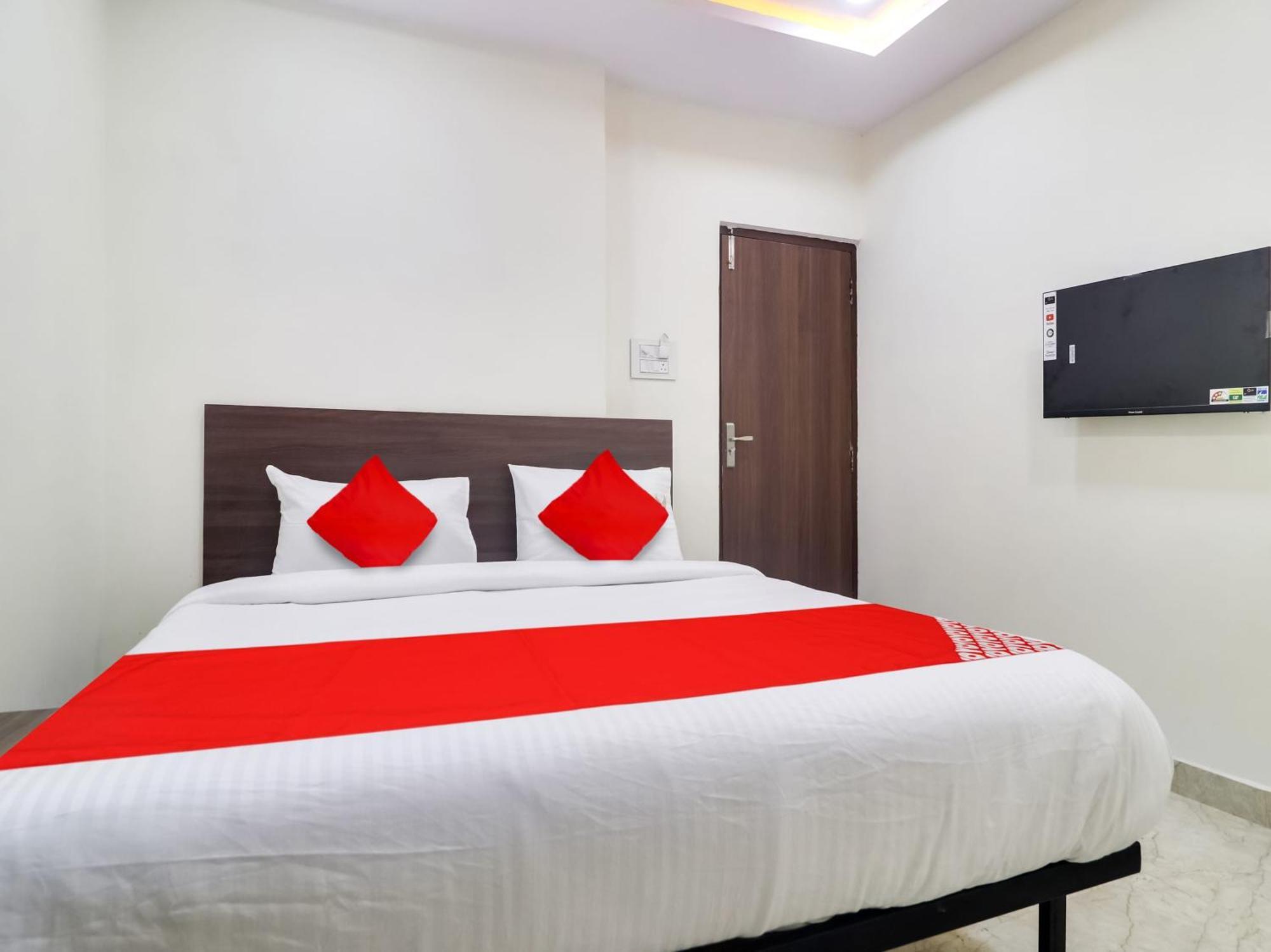 Hotel O Red Stone Hotels Хидерабад Екстериор снимка